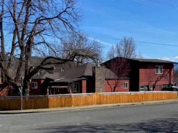 751 North St, Yreka, CA 96097