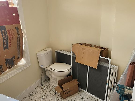5th image of 42 Elmwood St #1