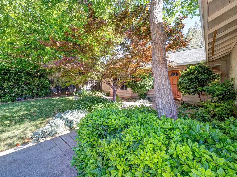4934 Tralee Ln — Photo 5