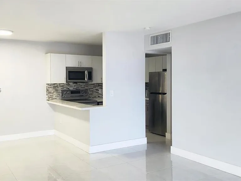 7823 Miller Dr #C105 — Photo 2