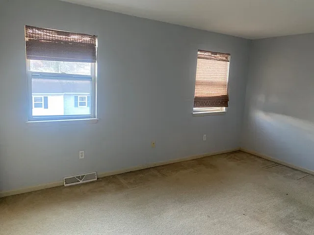 16 Pine Dr — Photo 5