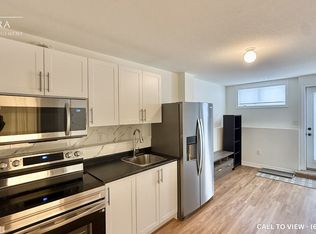 56 Singhampton Rd #2, Vaughan, ON L4H5J6