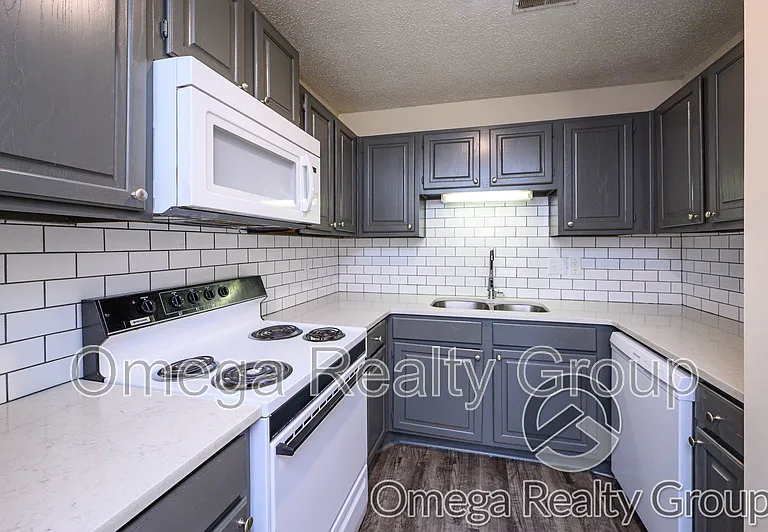 40 Ratliff St #15 — Photo 8