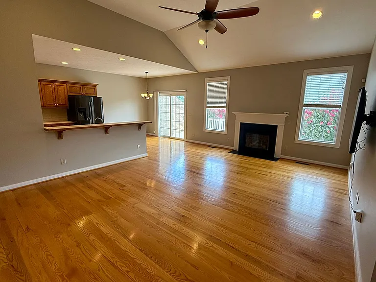 51 Cambridge Cir — Photo 14