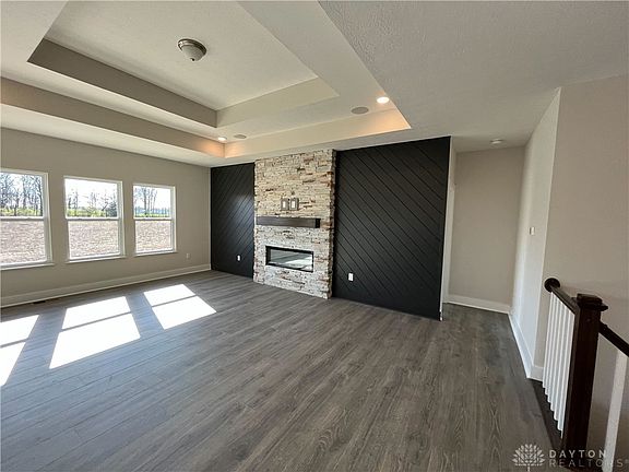 3rd image of 1300 Blue Spruce Ln