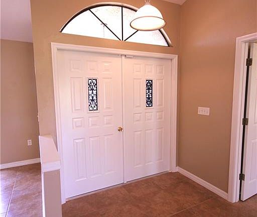 4th image of 541 Foxcreek Dr