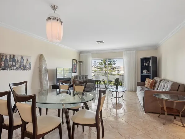 1000 Hillcrest Ct APT 303, Hollywood, FL 33021