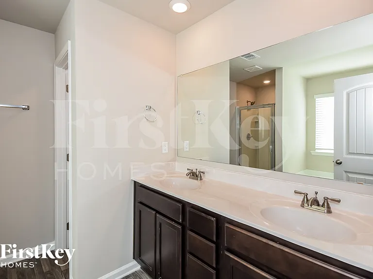 4954 Hillstone Dr — Photo 11