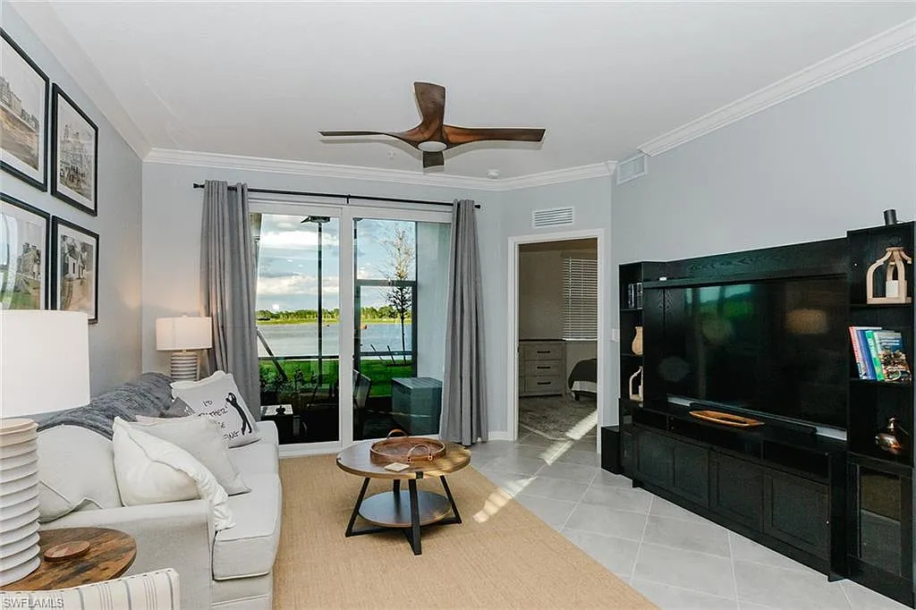 Building Photo - 15375 Green Acres Ave #2211