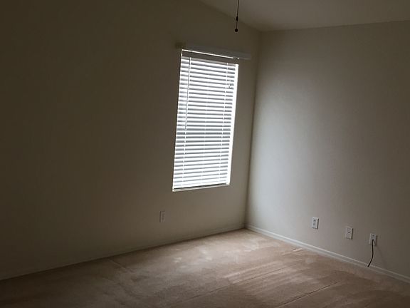 4th image of 3149 N Jerome St