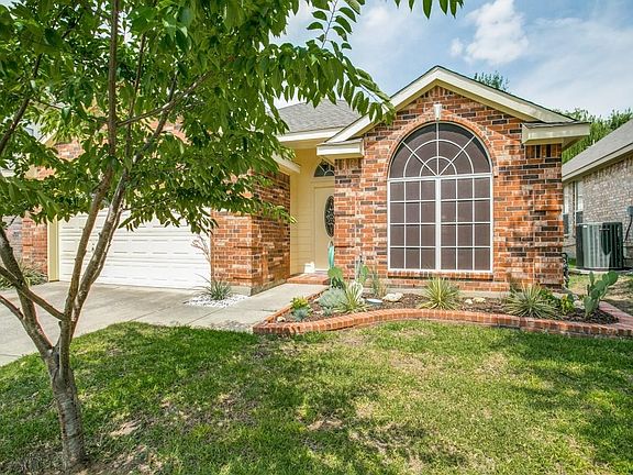 2nd image of 5016 Woodmeadow Dr