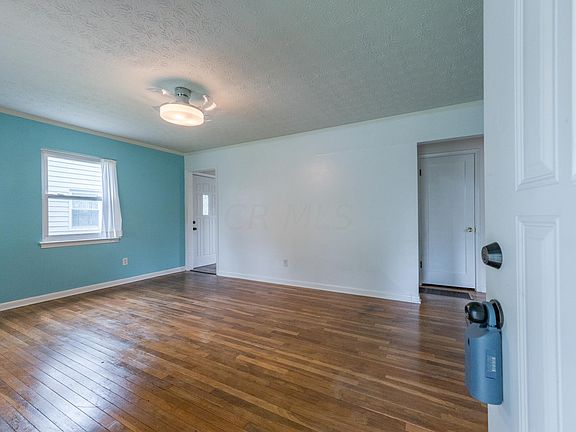 5th image of 3423 Dresden St