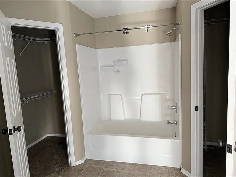 439 N Chandler Ave — Photo 20