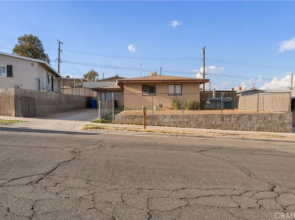 937 E Elizabeth St, Barstow, CA 92311
