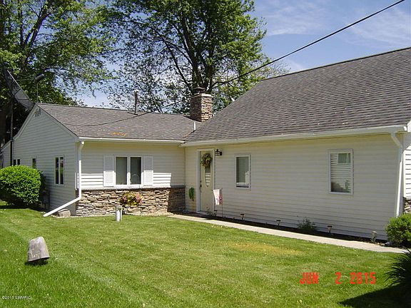 5th image of 10187 Poplar Dr NE