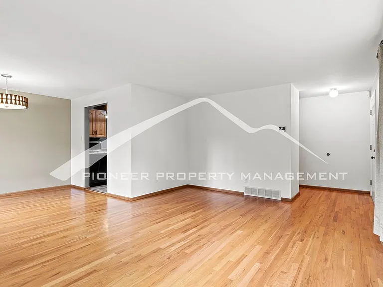 1024 Pike Dr — Photo 3