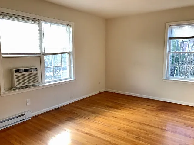 1214 William St — Photo 9