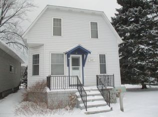 207 N James St, Ludington, MI 49431