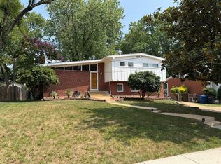 1057 N Pegram St, Alexandria, VA 22304