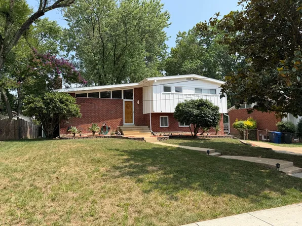 1057 N Pegram St, Alexandria, VA 22304