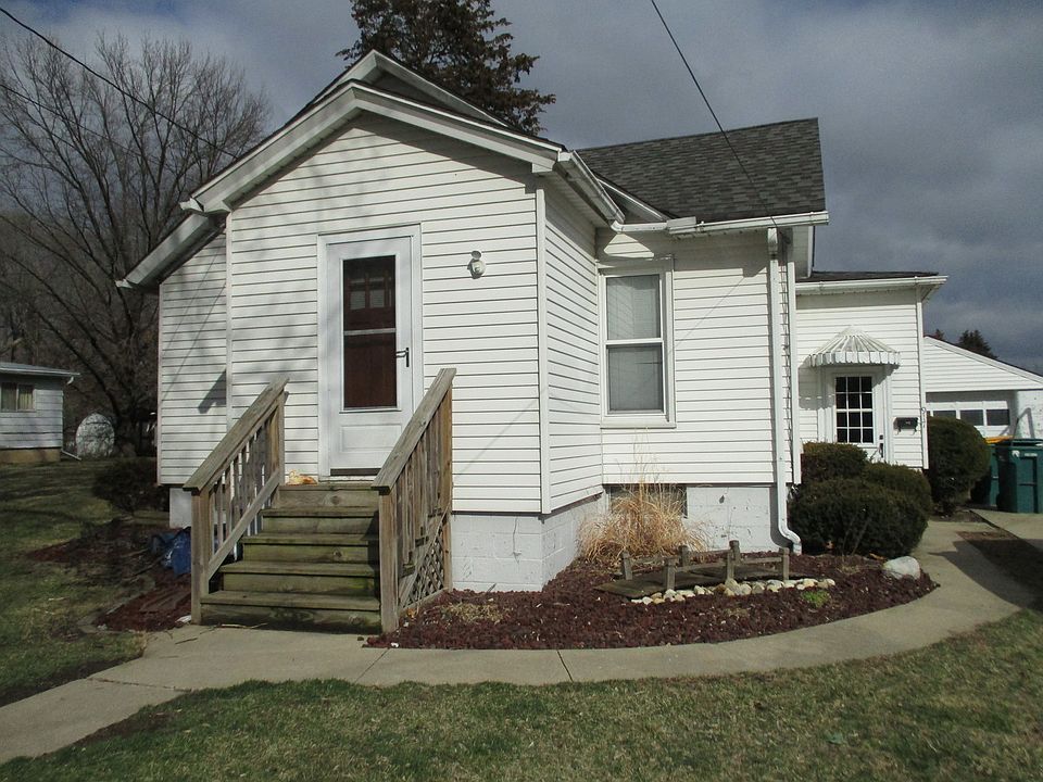 1st image of 917 Painter St