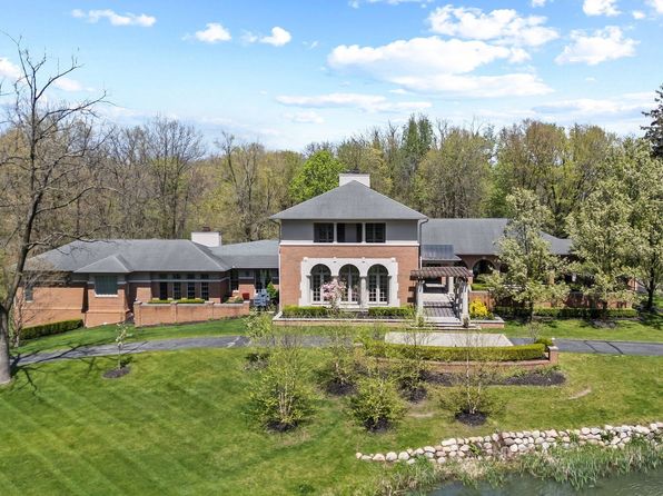 230 Corrie Rd, Ann Arbor, MI 48105