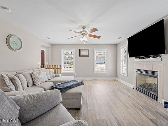 2nd image of 113 Meadow View Drive