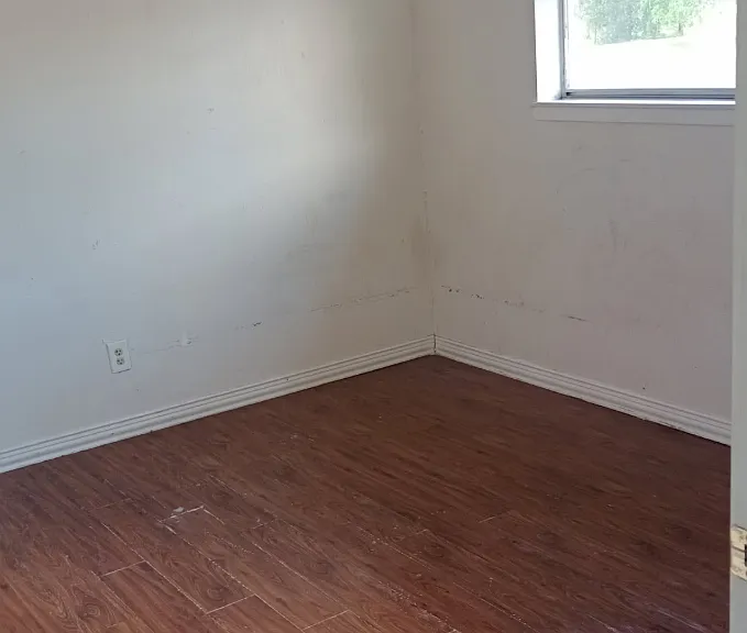 14409 Pine St #4 — Photo 3