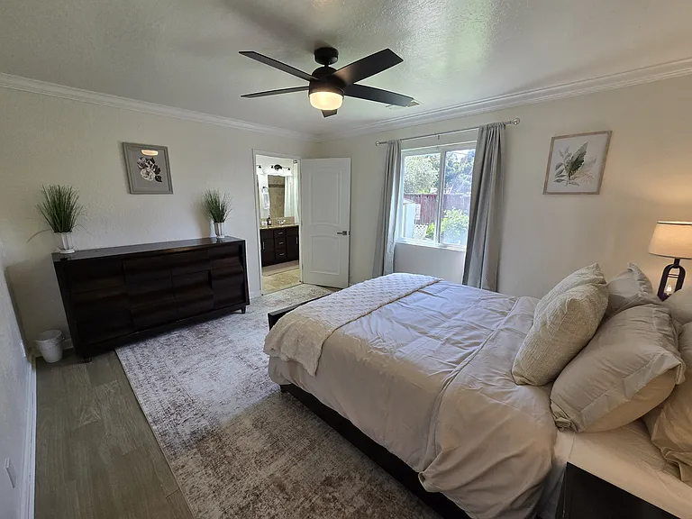 576 Pomeroy Ave — Photo 26