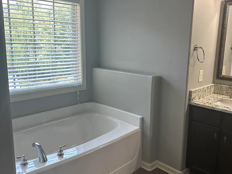 121 Hawks Tail Dr — Photo 30