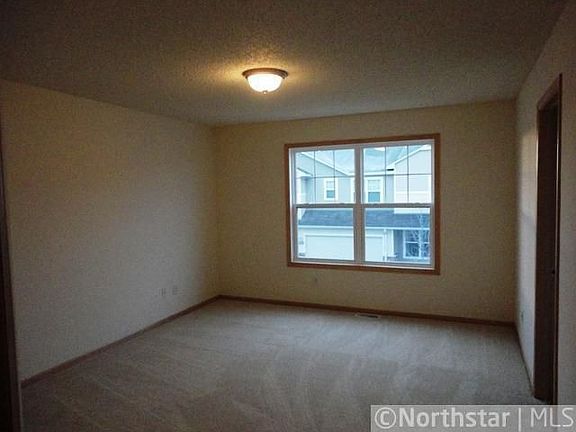 5th image of 15588 Emerald Dr N Unit 1