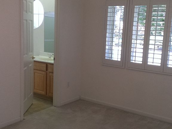 3rd image of 7275 Lost Lake Ln