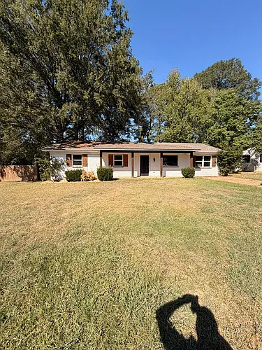 2516 Upper Dr Photo 1