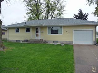 2456 Kummer Dr, Columbus, NE 68601