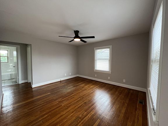 3rd image of 446 Emerson Dr