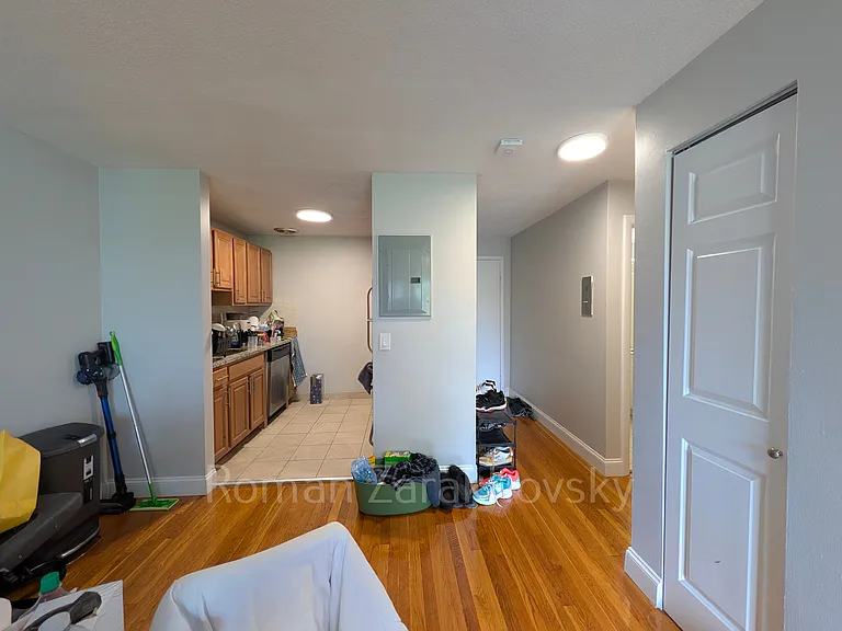236 Babcock St #4 — Photo 11