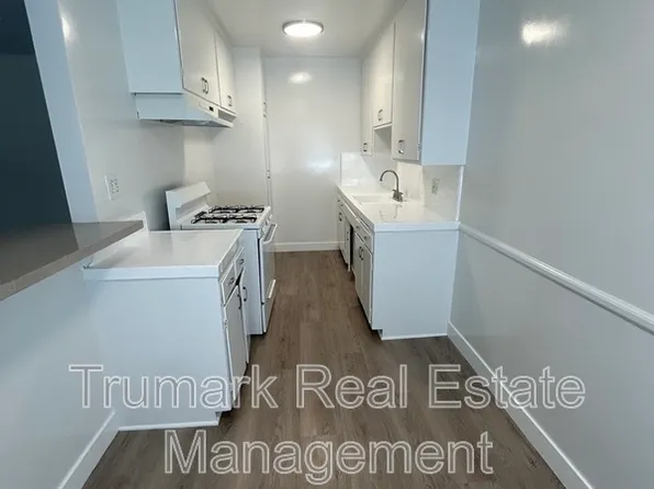 1104 E Wilson Ave #4, Glendale, CA 91206