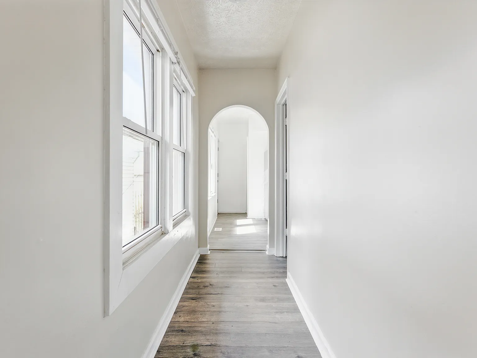 2 bed, 840 sqft, $1,350 — Photo 4