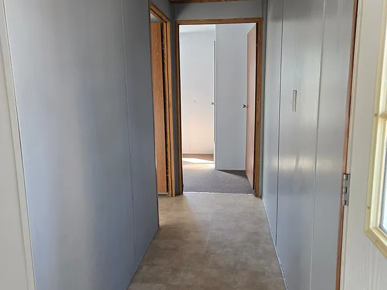 300 E Maxanna Blvd — Photo 6