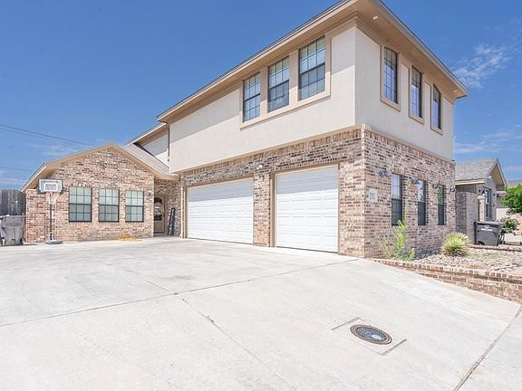 2nd image of 5327 Bella Pl