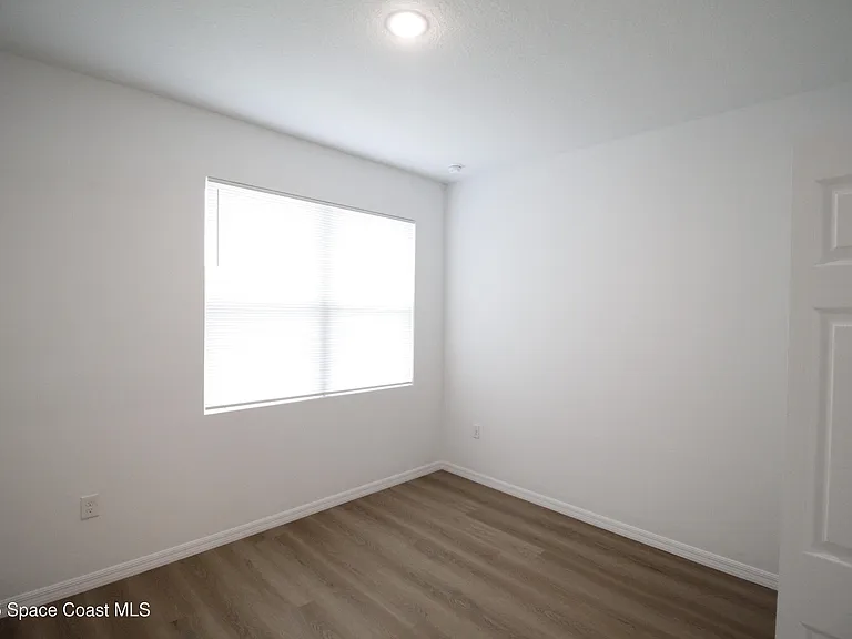 1658 Hamilton Ave SW — Photo 8