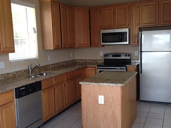 4th image of 106 Circle Creek Dr