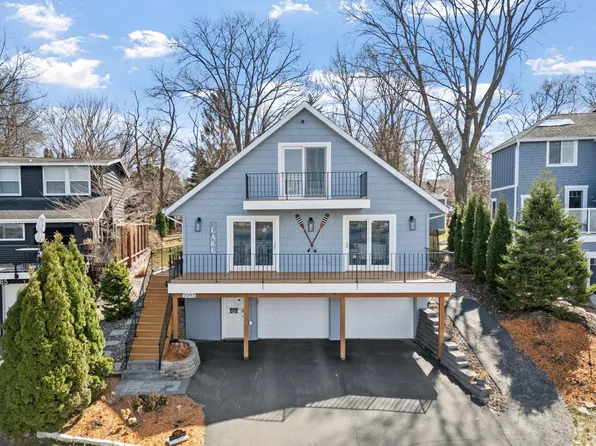 3393 Crystal Bay Rd, Wayzata, MN 55391
