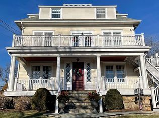 81 Havemeyer Pl, Greenwich, CT 06830