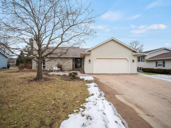 1677 Bernheim STREET, Oshkosh, WI 54904