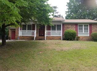 1613 Hickory Ridge Ct, Fayetteville, NC 28304