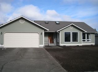 942 E Spruce St, Sequim, WA 98382