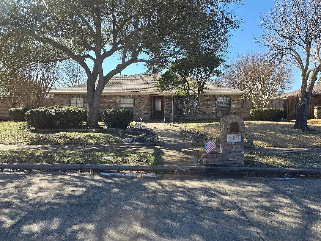 3 bed, 2235 sqft, $3,200 — Photo 1
