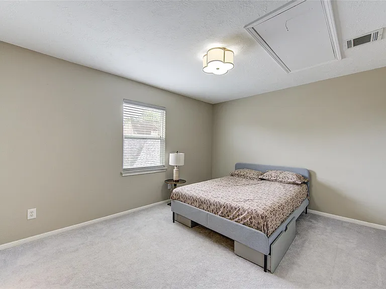 15739 Fleetwood Oaks Dr — Photo 33