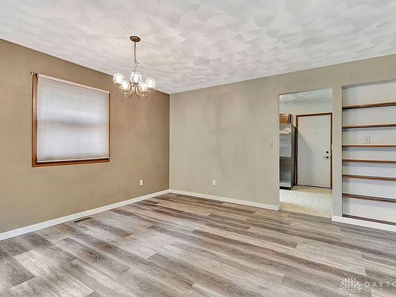 4th image of 6037 Vereker Dr